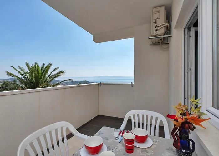 Vele Ii Apartment Makarska